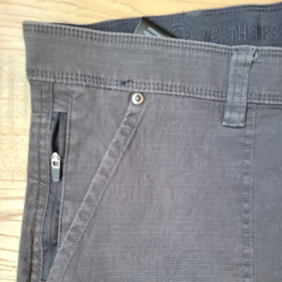 Men's Weatherproof brand shorts Size 38 - Picture 2 of 8